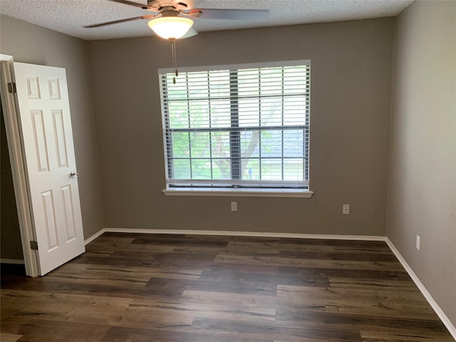 1601 Meadowview Dr, Port Lavaca, TX 77979 - photo 16