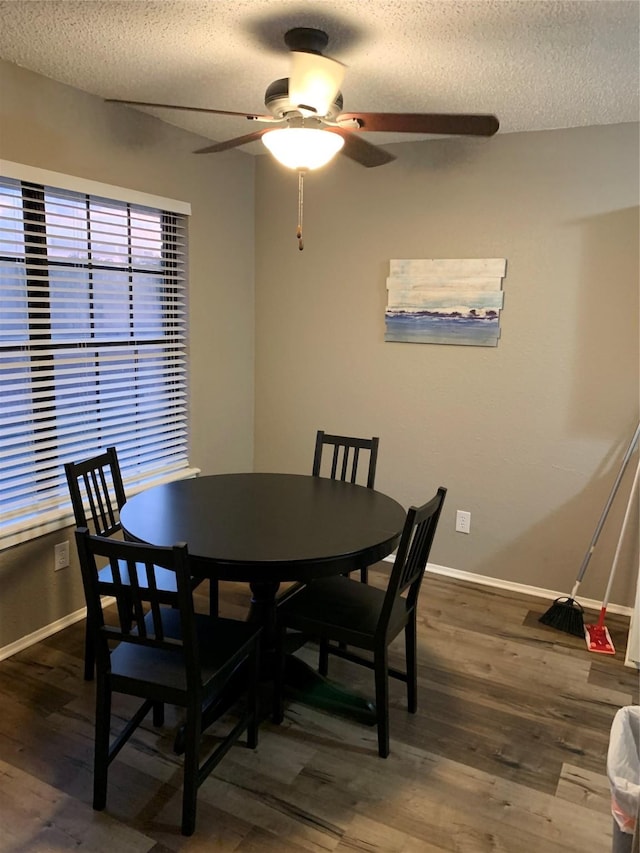 1601 Meadowview Dr, Port Lavaca, TX 77979 - photo 25