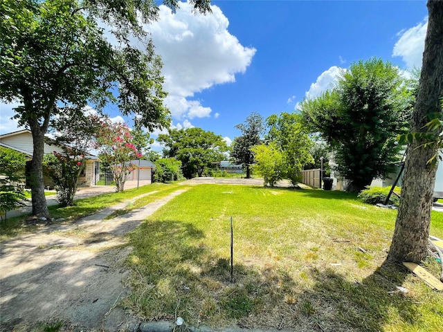503 Coral St, Houston, TX 77023 - photo 2