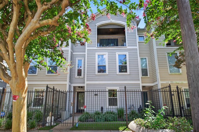 1706 Elgin St, Houston, TX 77004 - photo 1