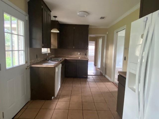913 Meadowlane St, Angleton, TX 77515 - photo 4