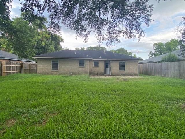 913 Meadowlane St, Angleton, TX 77515 - photo 11