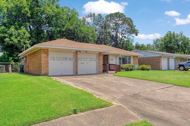 1403 Marlock Ln, Pasadena, TX 77502 - photo 3
