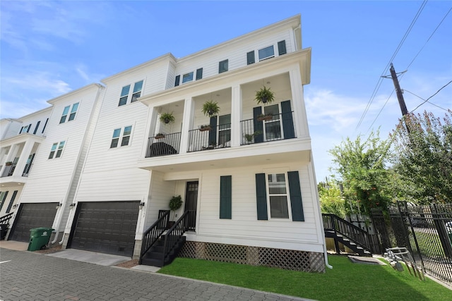 1226 W 17th St Unit F, Houston, TX 77008 - photo 1
