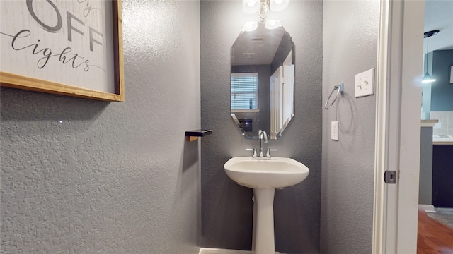 8030 Singing Sonnet Ln, Houston, TX 77072 - photo 8