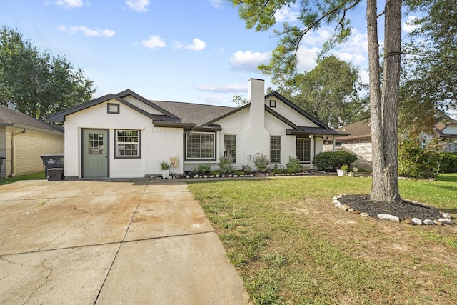 3005 Quail Run Dr, Alvin, TX 77511 - photo 1