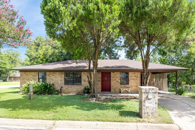 1201 E Alamo St, Brenham, TX 77833 - photo 1