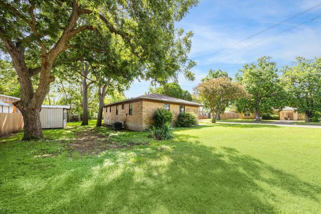 1201 E Alamo St, Brenham, TX 77833 - photo 13