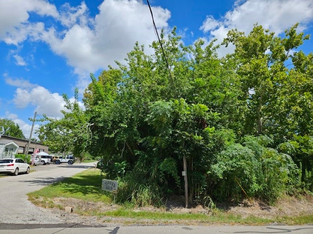 4021 Oak Ln, Bacliff, TX 77518 - photo 1