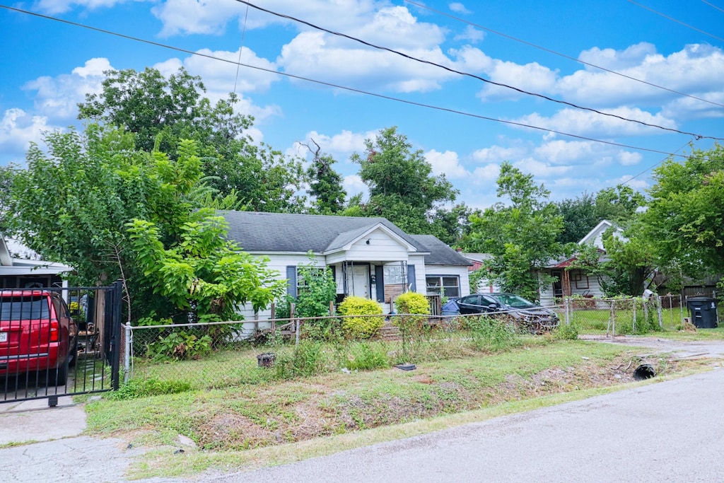 4305 Castor St, Houston, TX 77022 - photo 3