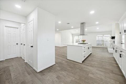 1202 Walnut Bend Ln, Houston, TX 77042 - photo 16