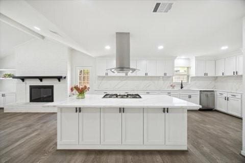 1202 Walnut Bend Ln, Houston, TX 77042 - photo 20