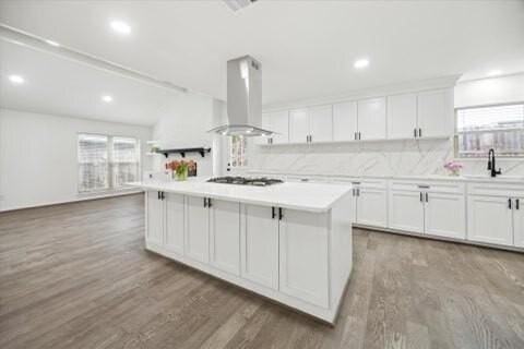 1202 Walnut Bend Ln, Houston, TX 77042 - photo 25