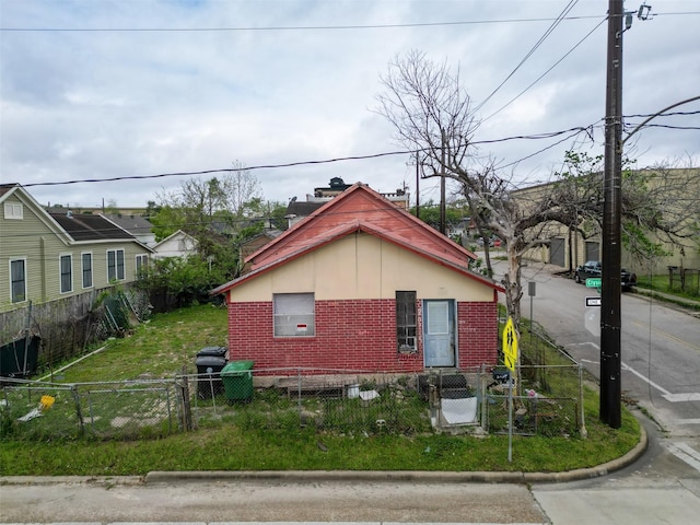 2019 Elysian St, Houston, TX 77026 - photo 2