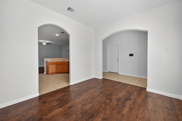 8002 Colonial Ln, Houston, TX 77051 - photo 5