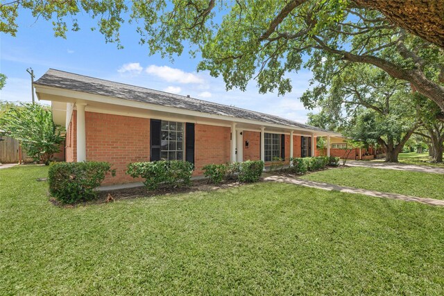 805 Rosewood Dr, Baytown, TX 77520 - photo 4