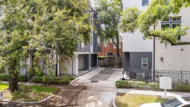 4504 Yupon St, Houston, TX 77006 - photo 43