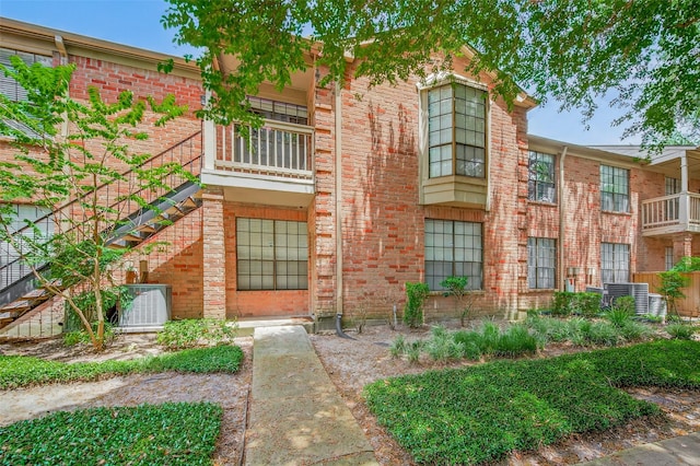 2255 Braeswood Park Dr Unit 331, Houston, TX 77030 - photo 3