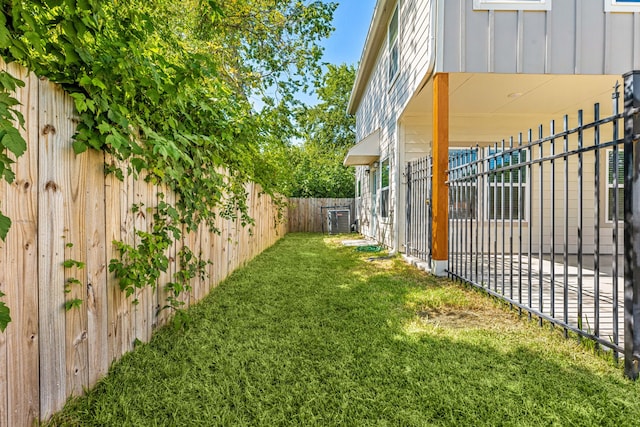8357 Tate St, Houston, TX 77028 - photo 30