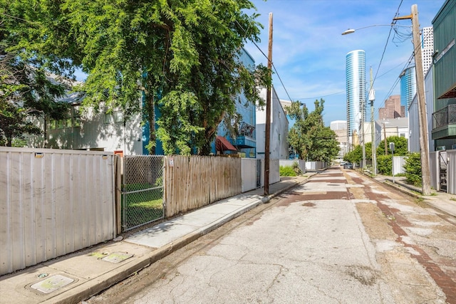 908 Andrews St, Houston, TX 77019 - photo 5