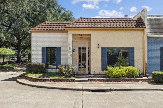 1636 S Gessner Rd, Houston, TX 77063 - photo 1