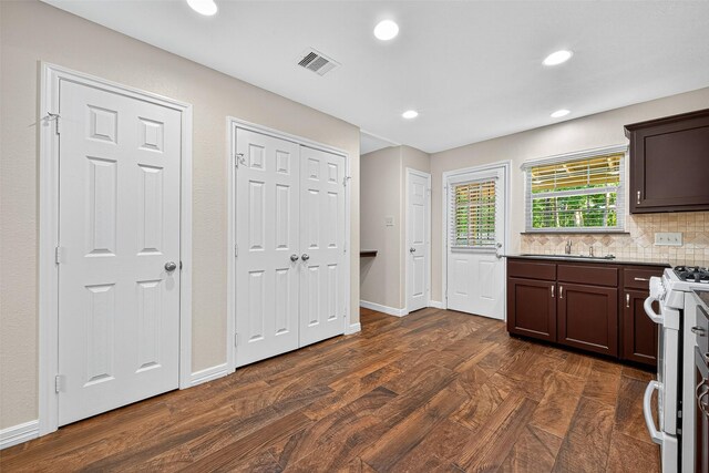 109 Meadows St, Cleveland, TX 77328 - photo 22