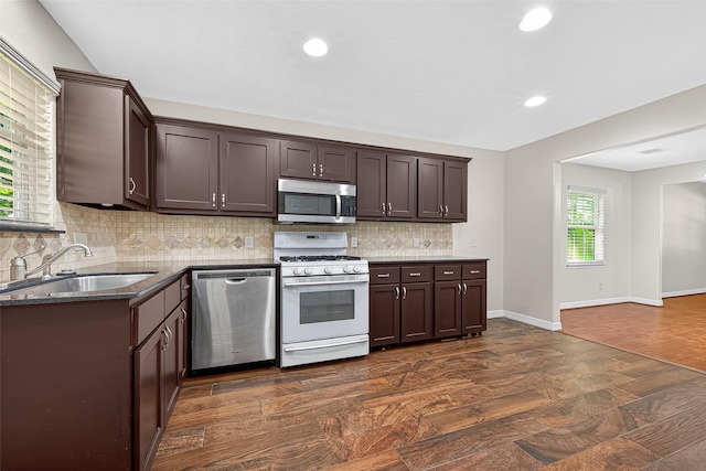 109 Meadows St, Cleveland, TX 77328 - photo 20