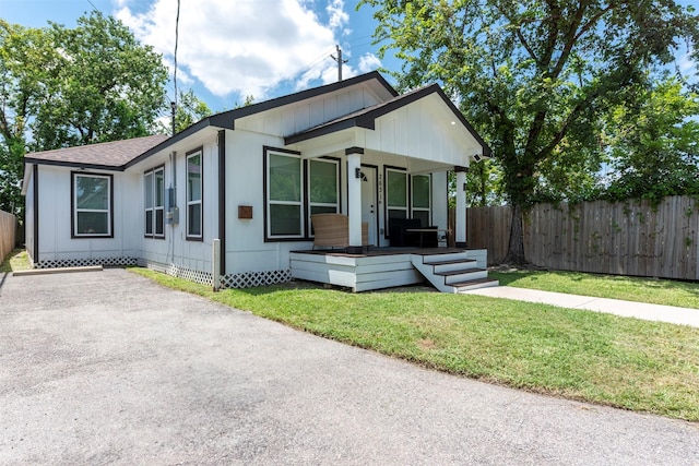 2631 Stevens St, Houston, TX 77026 - photo 2