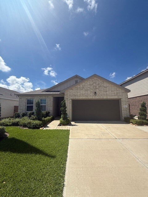 27219 Leeward Jetty Dr, Katy, TX 77493 - photo 1