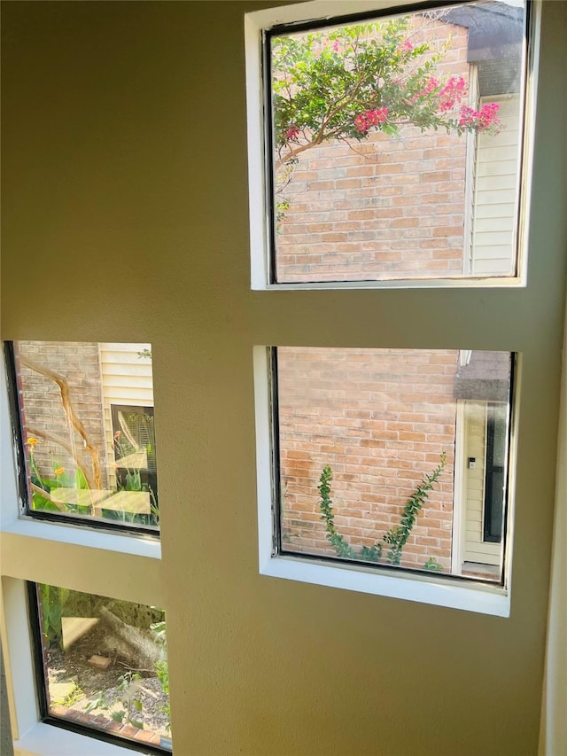2668 Bering Dr Unit 2668, Houston, TX 77057 - photo 2