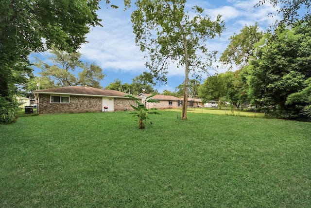 218 E Dumble St, Alvin, TX 77511 - photo 21