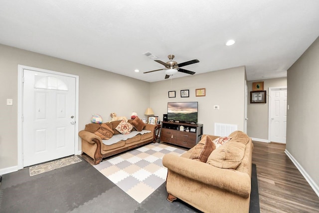 218 E Dumble St, Alvin, TX 77511 - photo 7