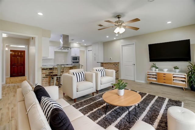 5810 Verdome Ln, Houston, TX 77092 - photo 7