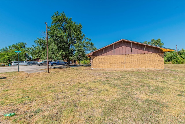 518 E Cypress St, Lott, TX 76656 - photo 10