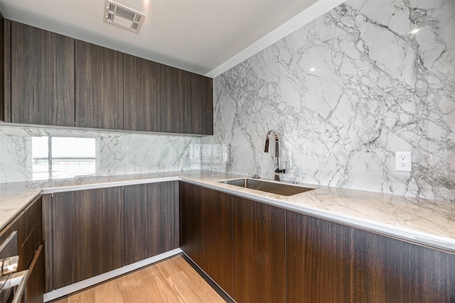 1701 Hermann Dr Unit 24B, Houston, TX 77004 - photo 15