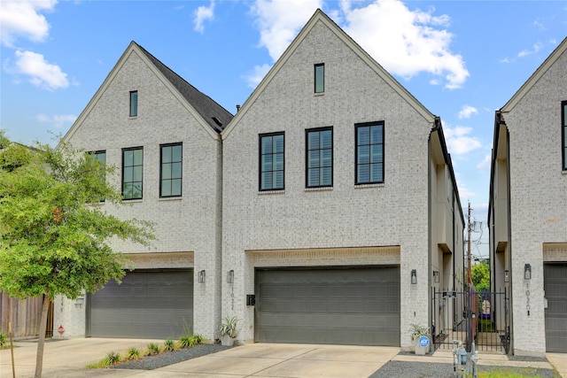 1022 Dorothy St, Houston, TX 77008 - photo 1
