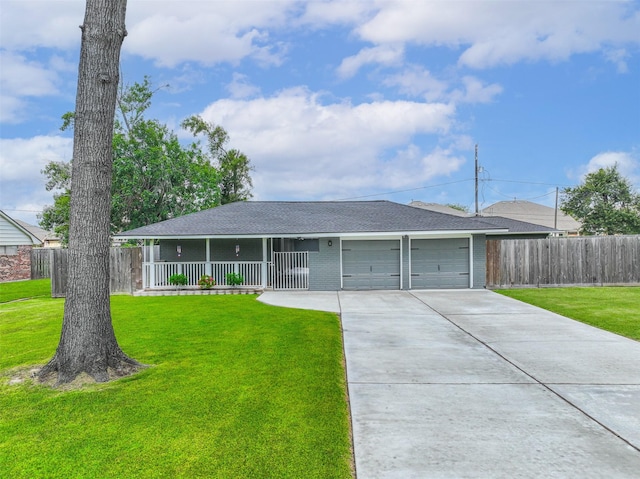 114 Crestway Dr, Baytown, TX 77520 - photo 1
