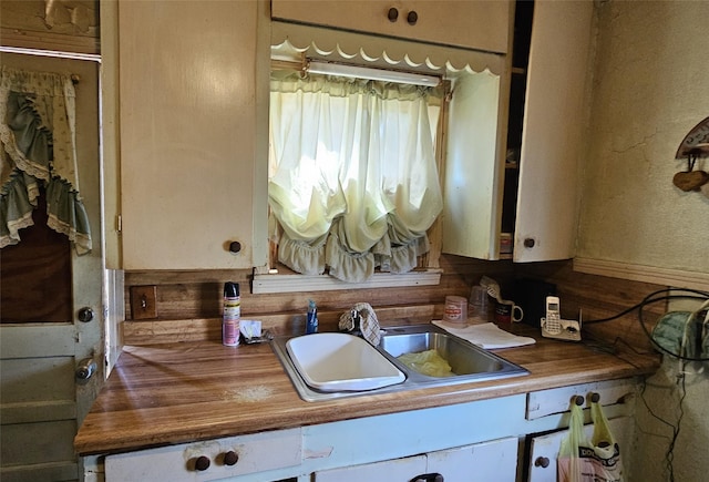5877 Hampshire Rd, Corpus Christi, TX 78408 - photo 7