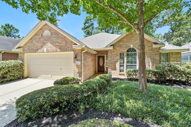 7 N Queenscliff Cir, The Woodlands, TX 77382 - photo 1