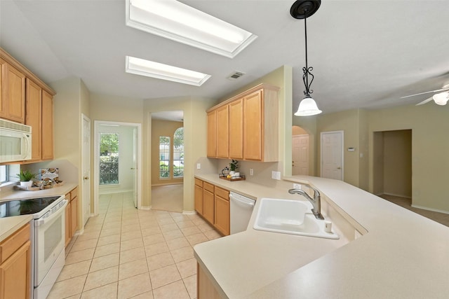 7 N Queenscliff Cir, The Woodlands, TX 77382 - photo 9