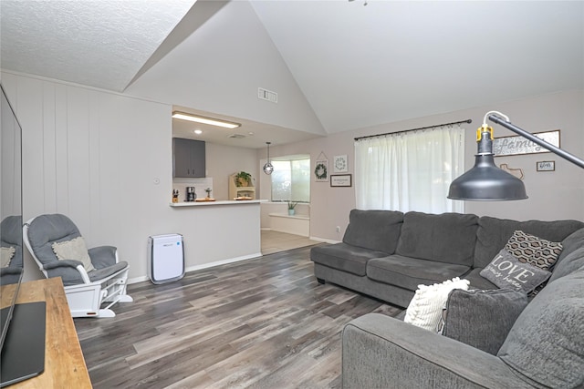 7011 Thornwild Rd, Houston, TX 77489 - photo 11