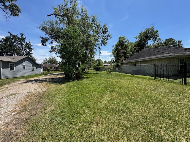 8546 Talton St, Houston, TX 77028 - photo 4
