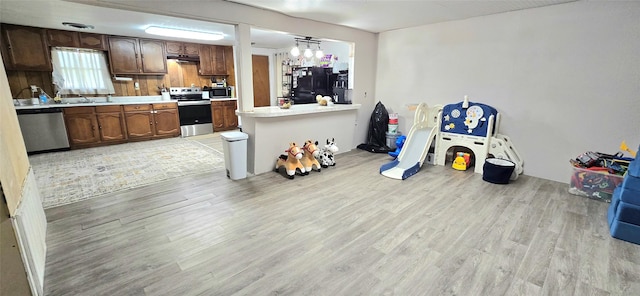 605 Henry Ln, Winnie, TX 77665 - photo 8