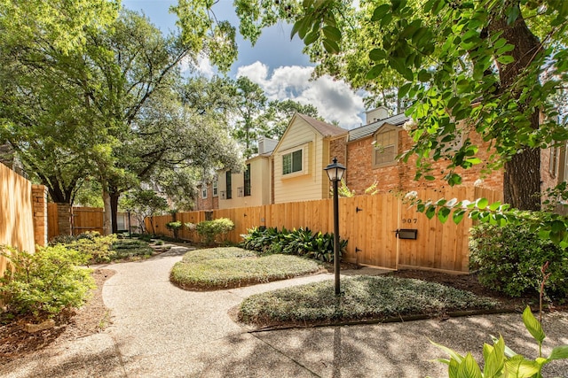905 Wax Myrtle Ln, Houston, TX 77079 - photo 1
