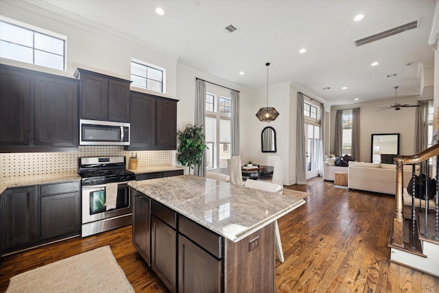 3225 Maxroy St, Houston, TX 77008 - photo 14