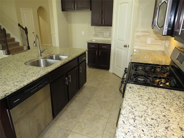 2704 Camden Hill Ln, Pearland, TX 77089 - photo 12