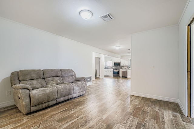 910 Eastlake St, Houston, TX 77034 - photo 11