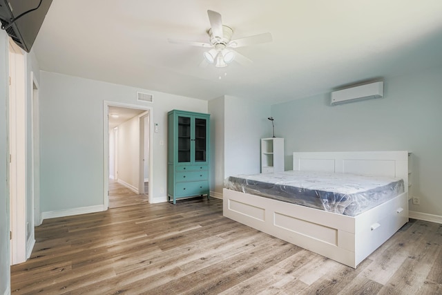 910 Eastlake St, Houston, TX 77034 - photo 14