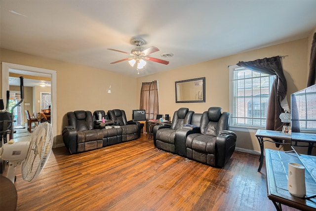 2416 Cumberland St, Houston, TX 77023 - photo 5