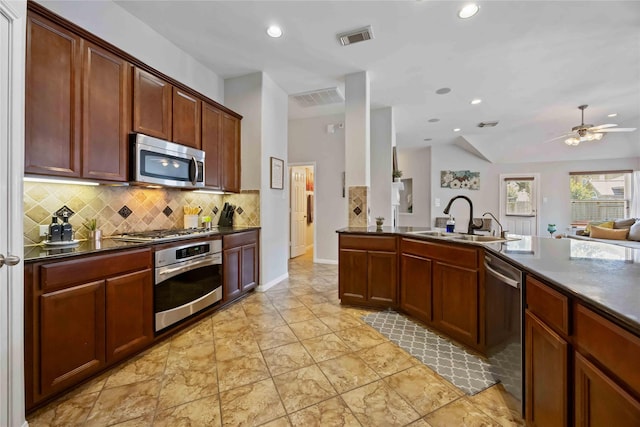 21586 Tims Harbor Dr, Kingwood, TX 77339 - photo 15